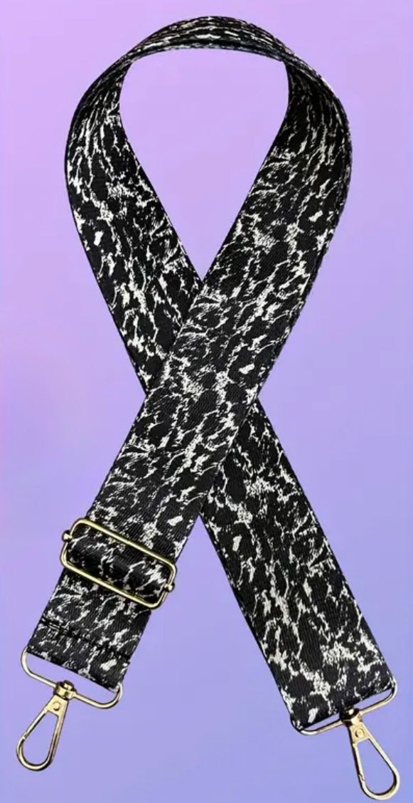 Silver and black phonestrap